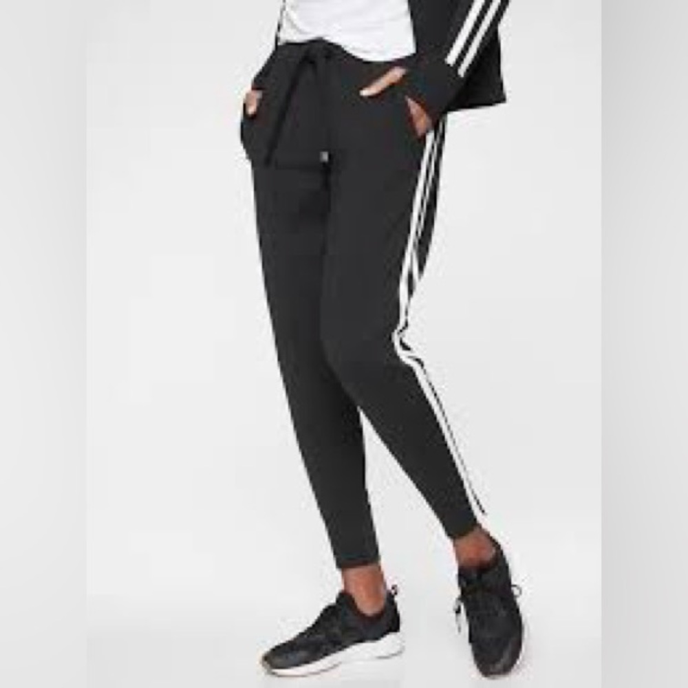 Athleta Womens Metro Track Trim Jogger in Black Size XS